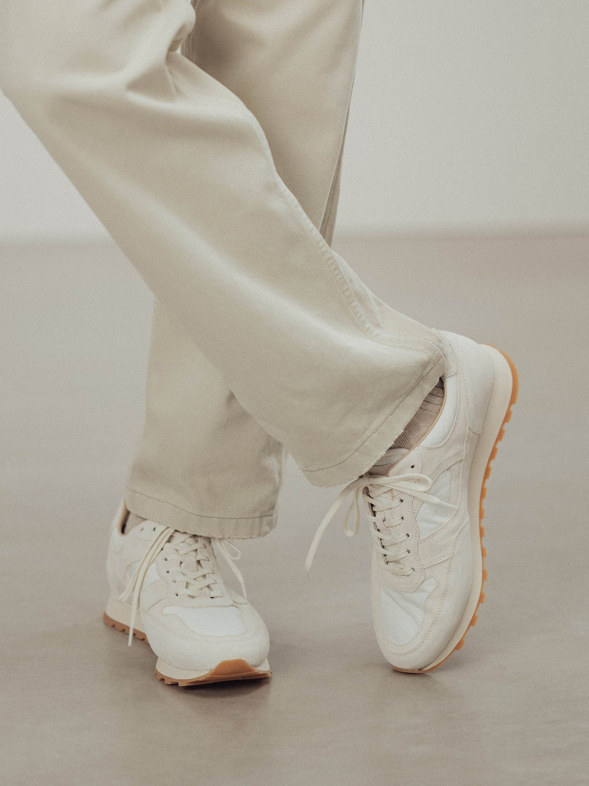 The Trainer - White